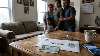 ¿Quiénes son los inmigrantes con riesgo de perder su green card tras creación e implementación de nueva estrategia de USCIS?