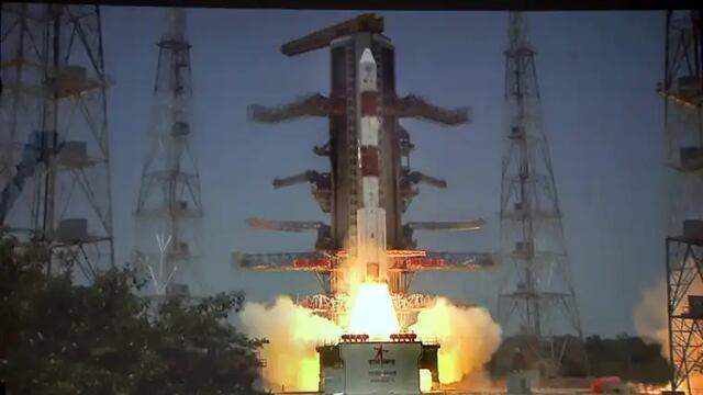 La India lanza con éxito su primera misión espacial para estudiar el Sol 