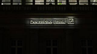 La Unión Europea multará a cinco bancos por manipulación de tasas