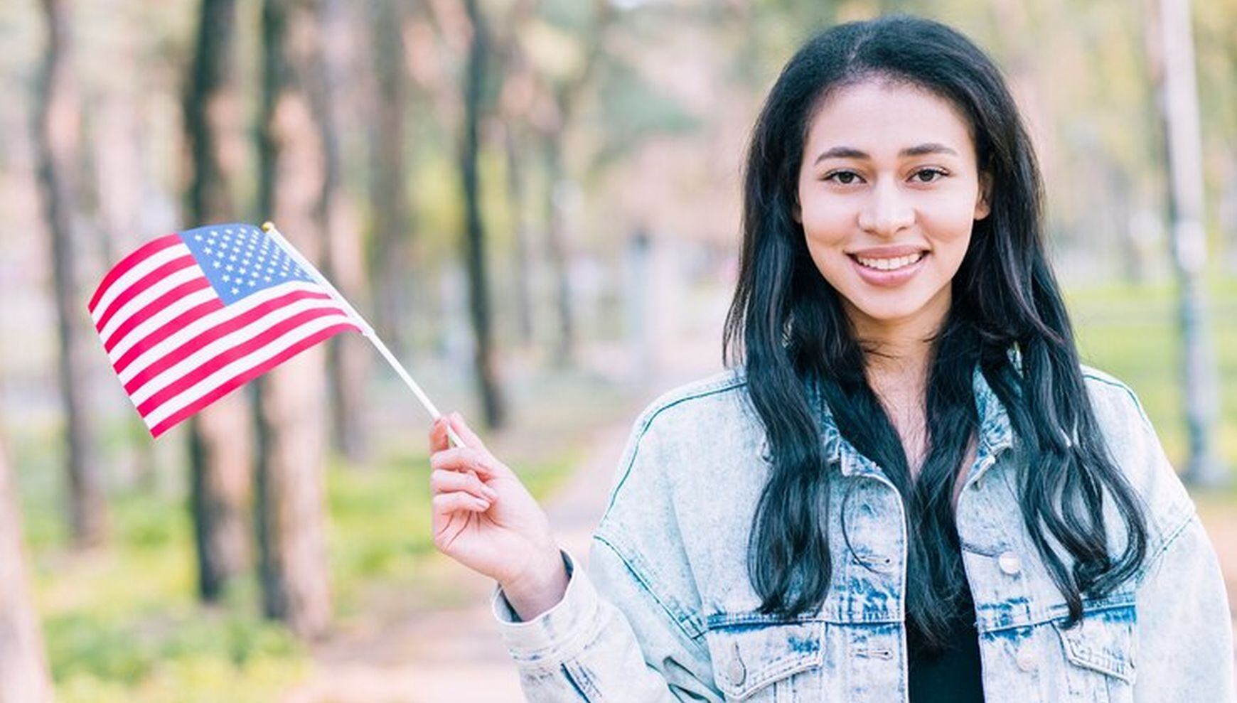 Los latinos e hispanos que radican en Estados Unidos tienen lugares preferidos para viajar al interior de ese país (Foto: Freepik)