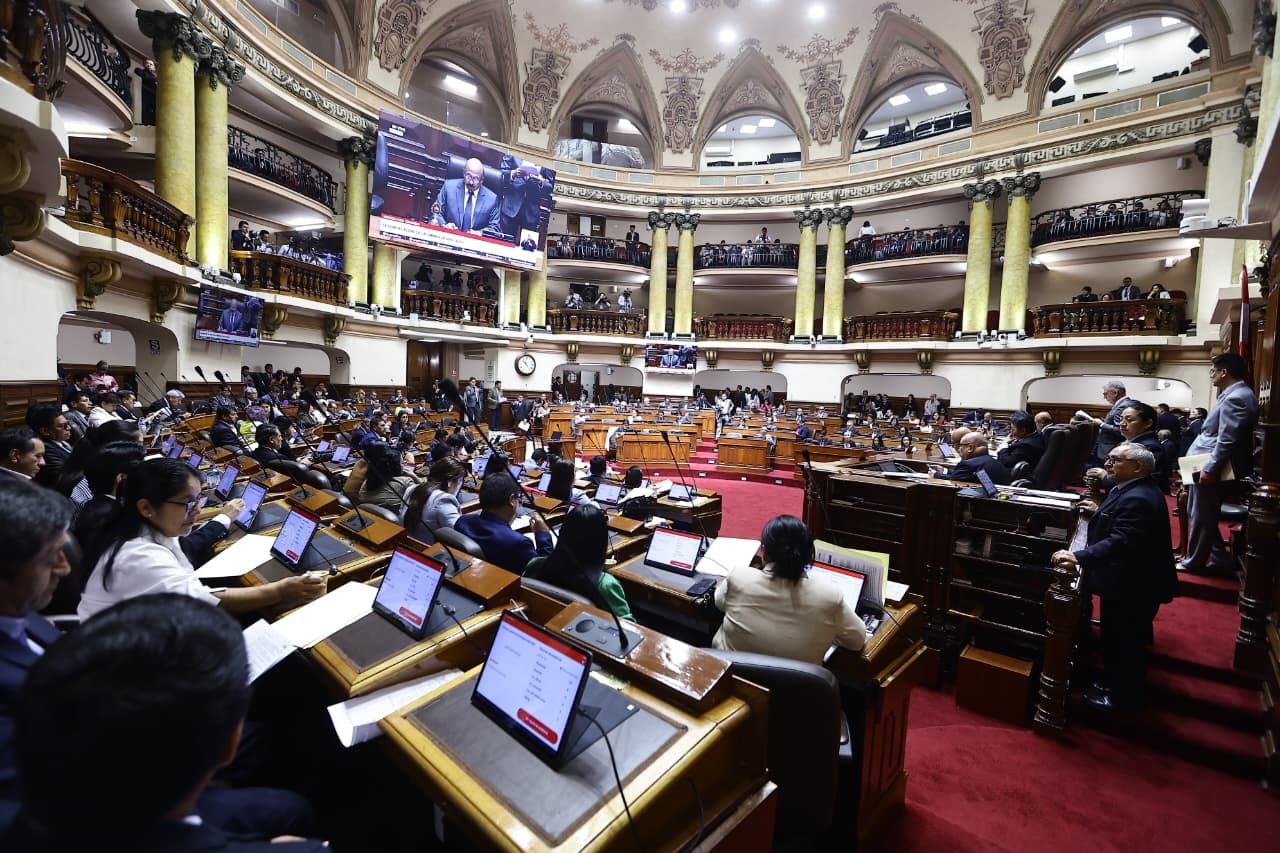 La Junta de Portavoces incluyó seis mociones para crear comisiones investigadoras y acordó debatir el 29 de octubre el informe final de la denuncia constitucional contra Pedro Castillo y Walter Ayala. Foto: Congreso.