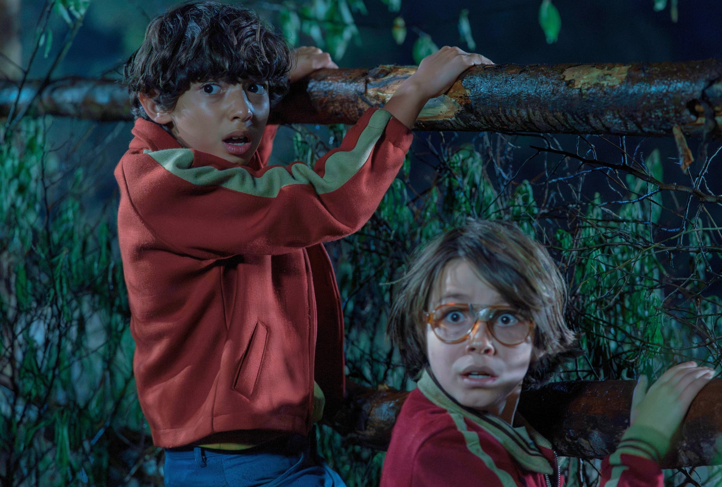 Aldo Emiliano Navarro como Miguel y Yago Andreu como Felipe en una escena de la serie mexicana "No tengo miedo" (Foto: Netflix)