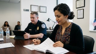 USCIS aclara quiénes pueden rendir el examen de ciudadanía en español: estas son las excepciones vigentes