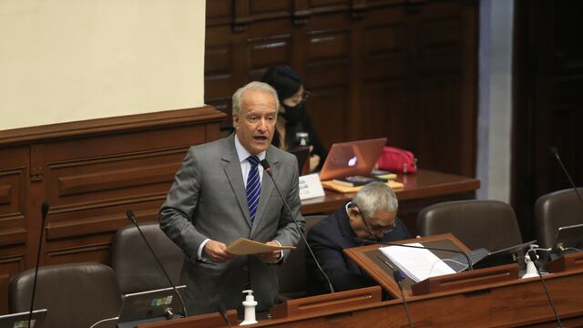 Hernando Guerra García presidirá la Comisión de Constitución del Congreso