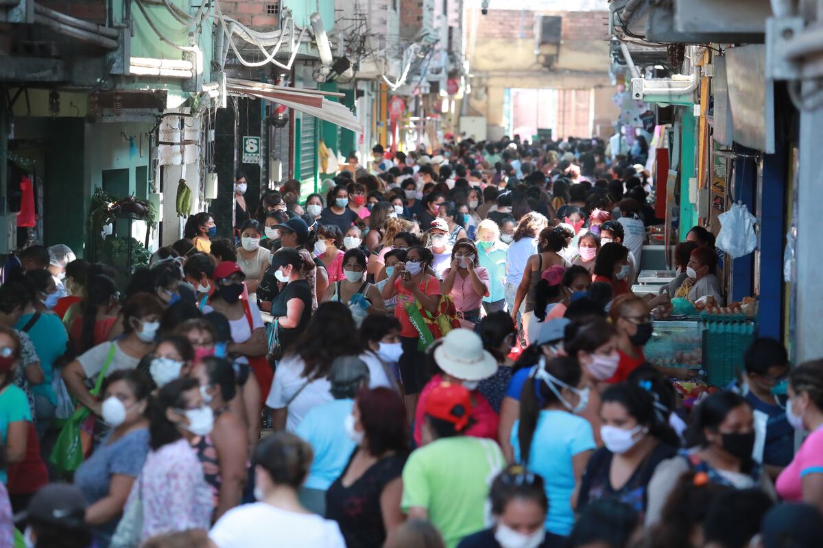 Número de casos COVID-19 se elevó a 11,177 en las últimas semanas a nivel nacional, informó el Minsa. (Foto: Lino Chipana/GEC)
