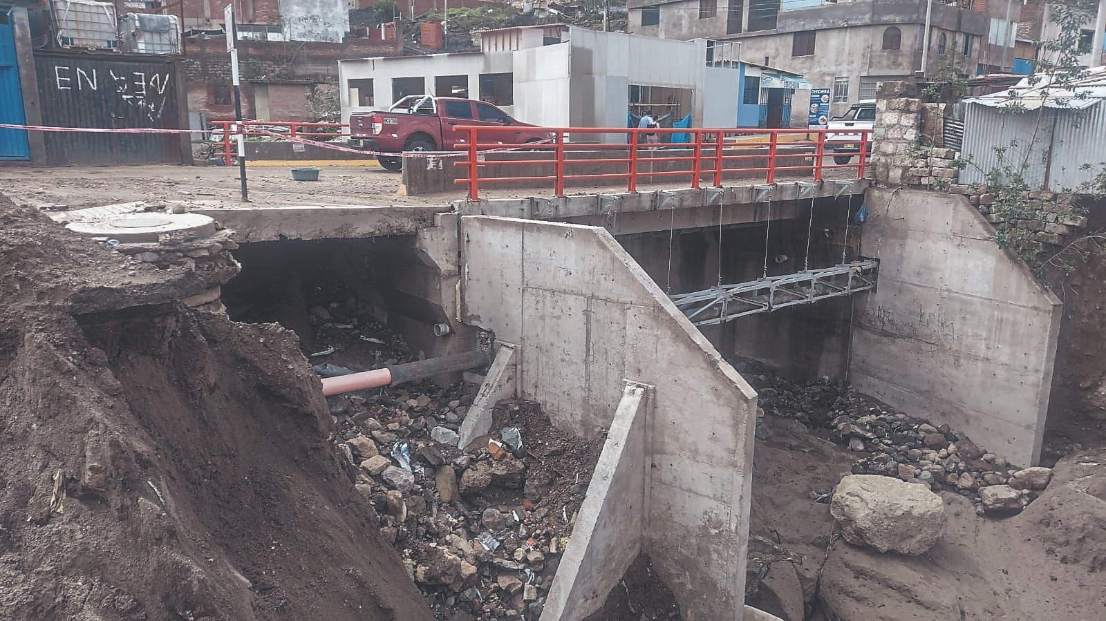 Hay 76 puentes en estado crítico.