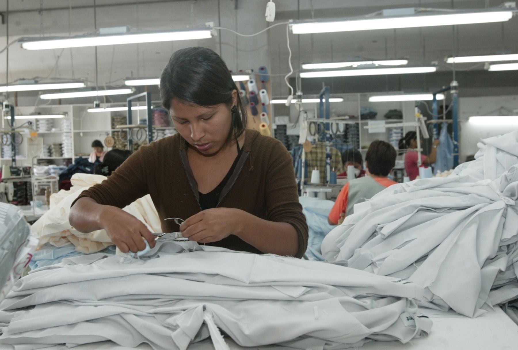 ¿Cuánto, como mínimo, podría ganar un peruano, según Roberto Sánchez? (Foto: Andina)