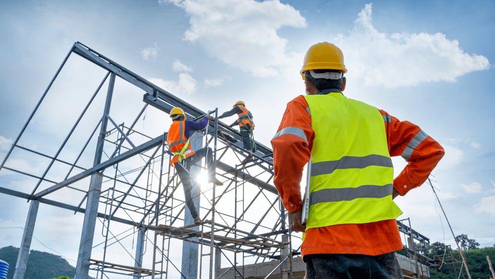 Saint-Gobain apunta a fortalecer su presencia en construcción, infraestructura y minería, con nuevas capacidades para atender los mercados regionales. Foto: Andina