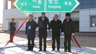 Coreas intentan reconectar ferrocarriles y carreteras, pero enfrentan obstáculo de sanciones