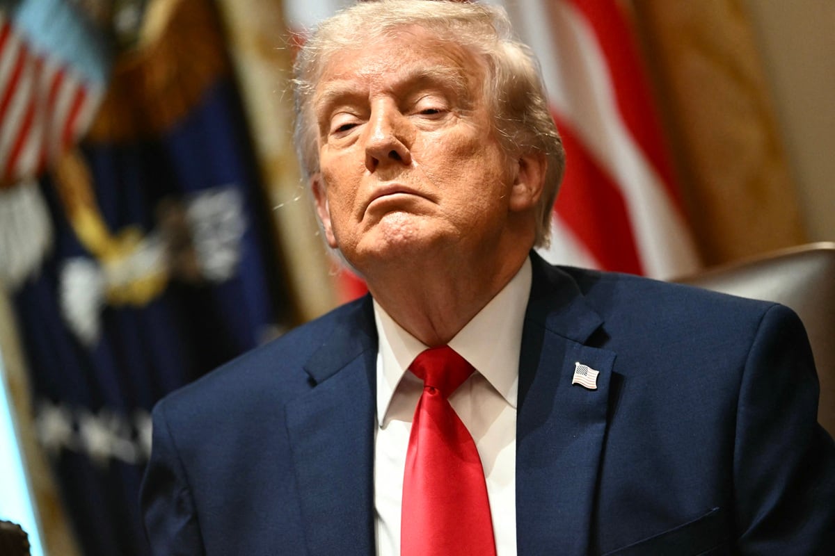 El presidente de Estados Unidos, Donald Trump, pronuncia un discurso durante una reunión de gabinete en la Sala del Gabinete de la Casa Blanca en Washington, D.C., el 27 de mayo de 2026. (Kent NISHIMURA / AFP)