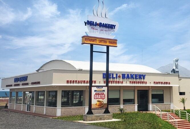 Vista del local de Delibakery ubicado en Huaral (Pasamayo).