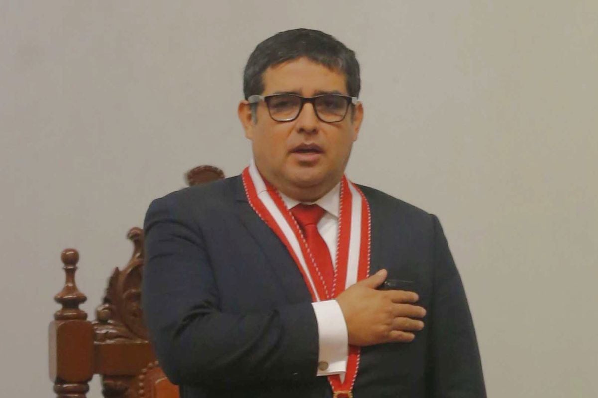 El Tribunal Constitucional dispuso la reincorporación de Víctor Rodríguez Monteza al cargo de fiscal supremo titular. Foto: Radio Onda Azul