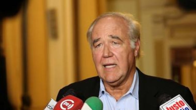 García Belaúnde: Presencia de Del Solar no era fundamental en Comisión de Constitución