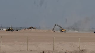 Balcázar advierte por muro en frontera con Chile: “Cuidado con otro Muro de Berlín”