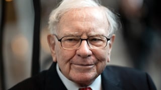“El padre tiempo siempre gana”: Warren Buffett deja Berkshire Hathaway en manos de su hijo