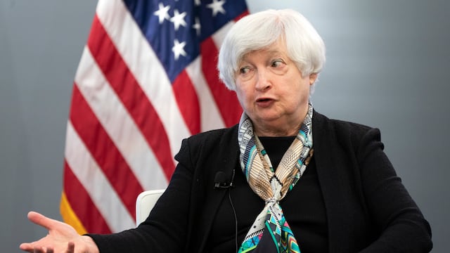 EE.UU. enfrenta “un riesgo” de recesión, según la secretaria del Tesoro