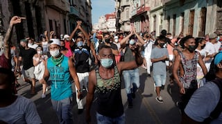 Protestas en Cuba fracasan por represión de régimen comunista mientras turistas regresan a la isla