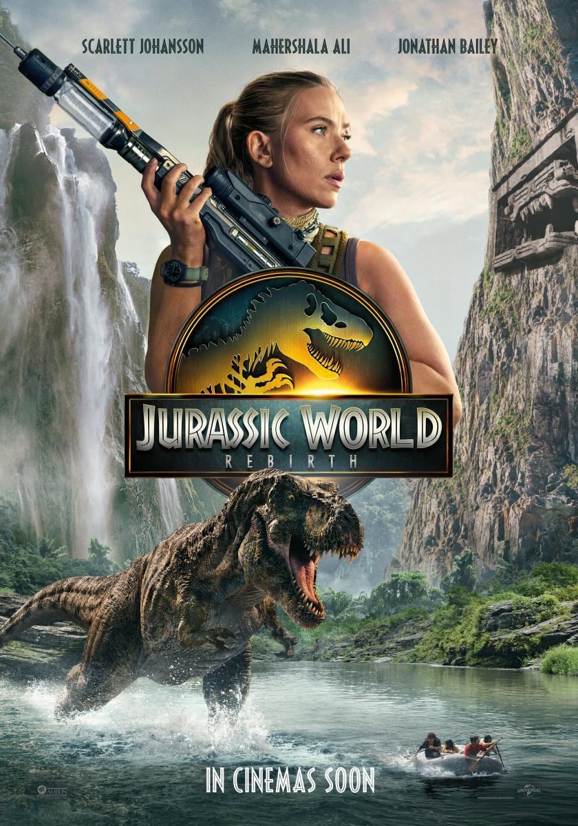 Scarlett Johansson es la figura principal del póster de "Jurassic World Rebirth", película del director Gareth Edwards que se desarrolla a lo largo de 134 minutos de metraje (Foto: Universal Pictures)