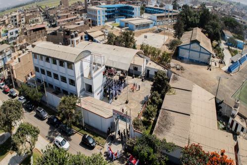 Instituto Laredo. El proyecto contempla la demolición parcial de la actual infraestructura, justamente de la parte en que está hecha de adobe. (Foto: Andina)