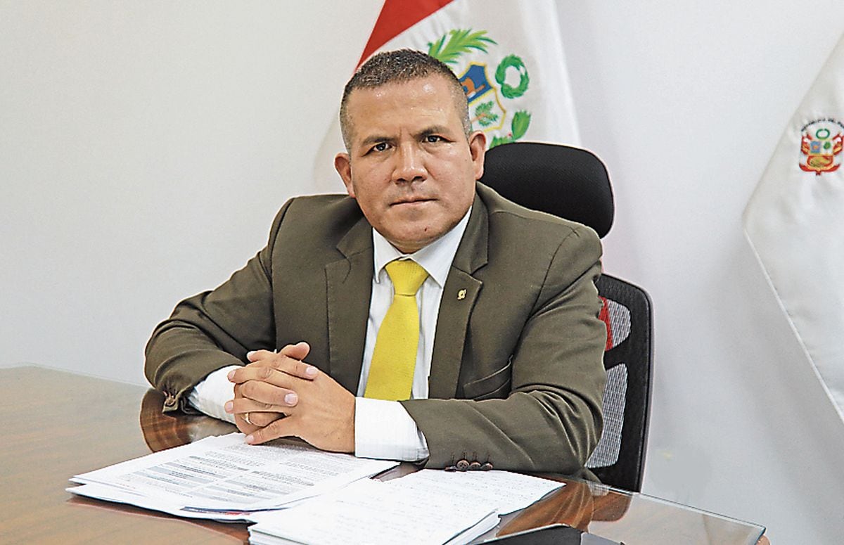 Empresarios y alcalde dicen haber entregado grandes sumas de dinero en efectivo al parlamentario andino de Perú Libre. Exministro niega acusaciones. (Foto: Difusión)