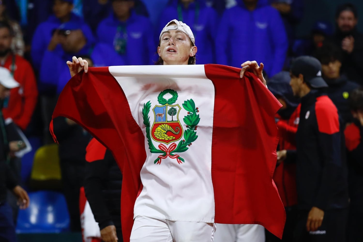 Ignacio Buse ganó sus dos partidos de singles en la victoria de Perú (3-1) ante Portugal por la Copa Davis, en septiembre. (Foto: GEC)
