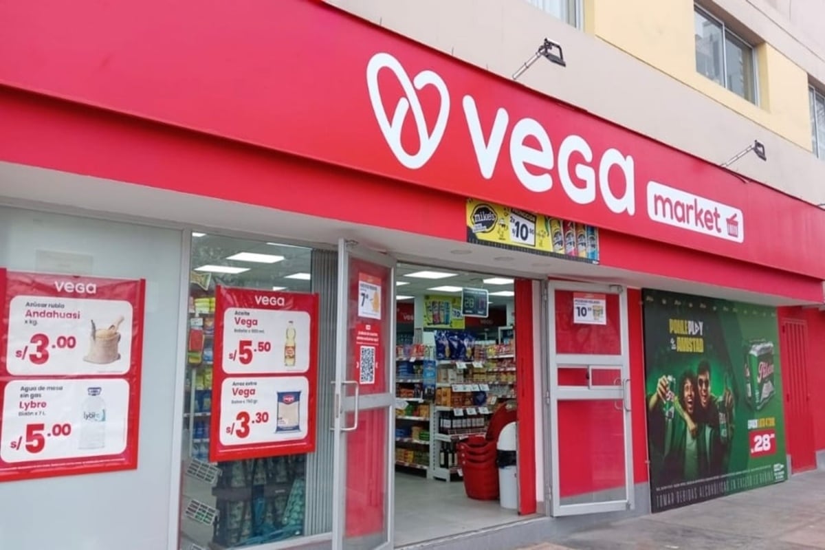El acuerdo contempla promociones, descuentos y experiencias dirigidas a la comunidad blanquiazul. (Foto: grupo Vega)