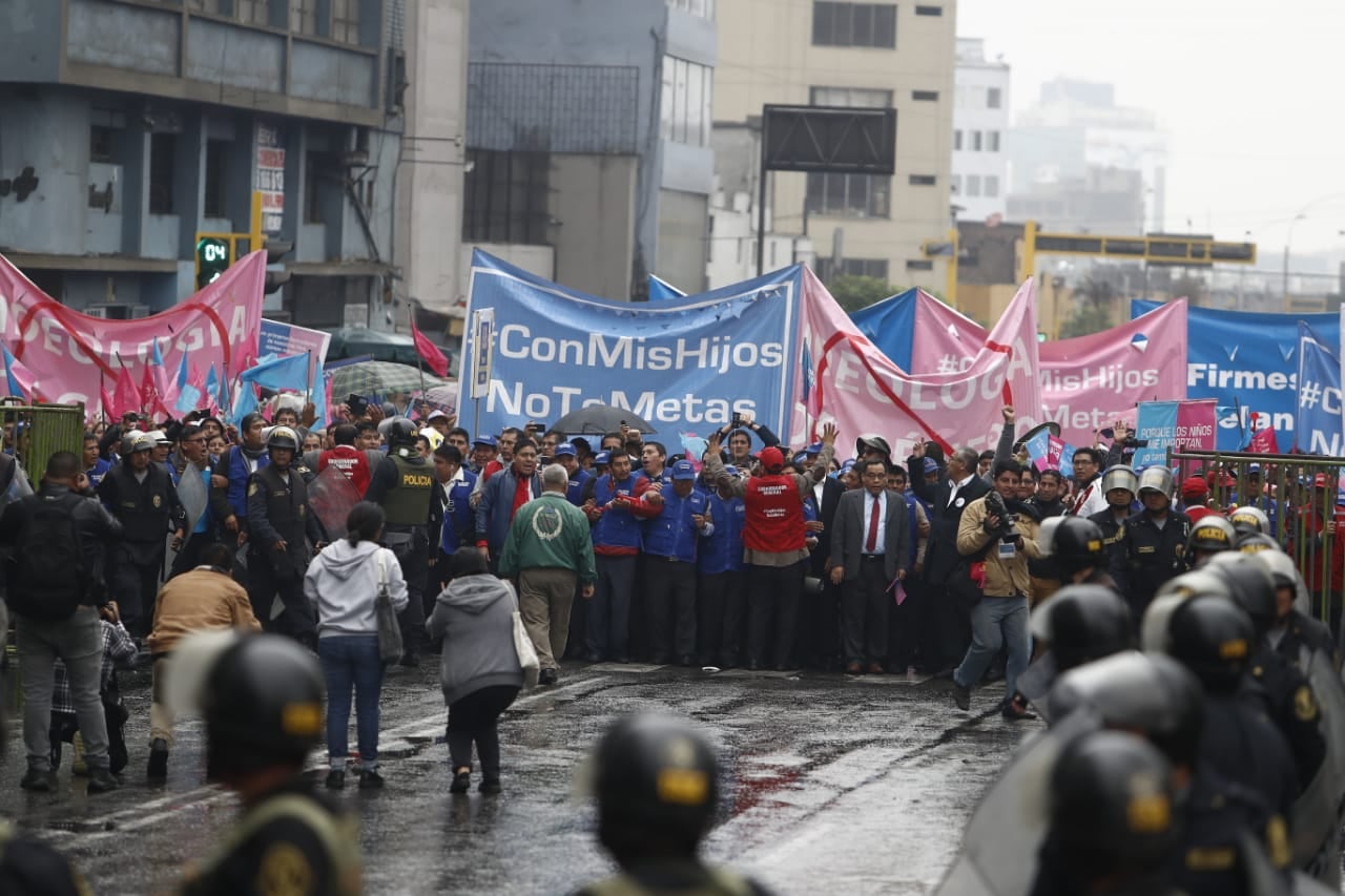 Los niños siempre han tenido respaldo relevante de sus padres, expresado en diversas manifestaciones a favor de la vida y la familia, pero en esta oportunidad difícilmente sucederá. (Fotos. GEC)