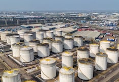 Petróleo toca máximos de cinco meses ante nuevos riesgos en Medio Oriente