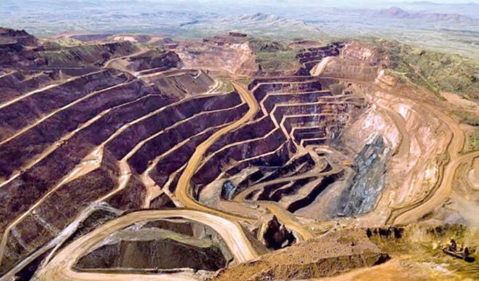 La Arena, ubicada en La Libertad, continúa operando su fase de óxidos de oro mientras Zijin diseña una futura mina de sulfuros de cobre. Foto: Andina