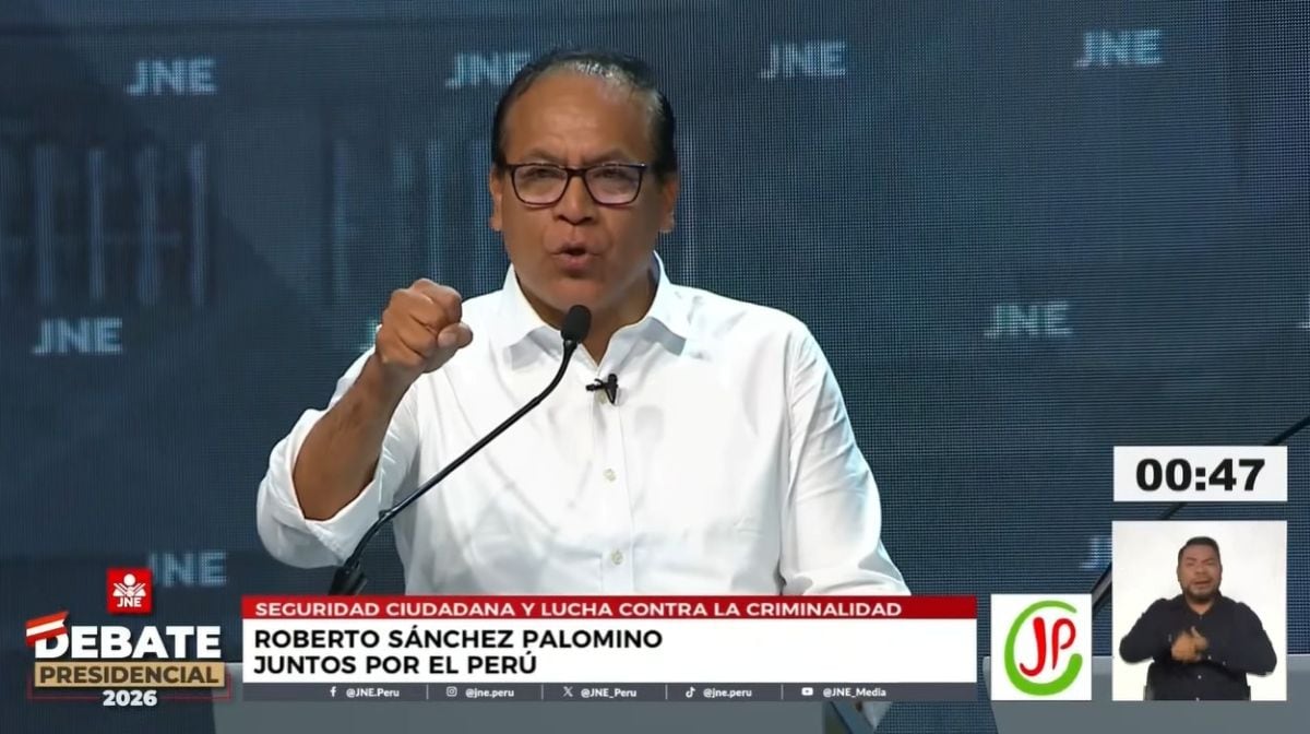 El candidato presidencial Roberto Sánchez planteó integrar inteligencia policial y militar, una nueva Constitución y reformas al sistema de justicia durante el debate organizado por el Jurado Nacional de Elecciones rumbo a las Elecciones 2026. Foto: Captura JNE.