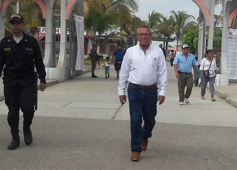 Cruces Ordinola habría liderado una presunta organización criminal que operaba dentro del Gobierno Regional de Tumbes.