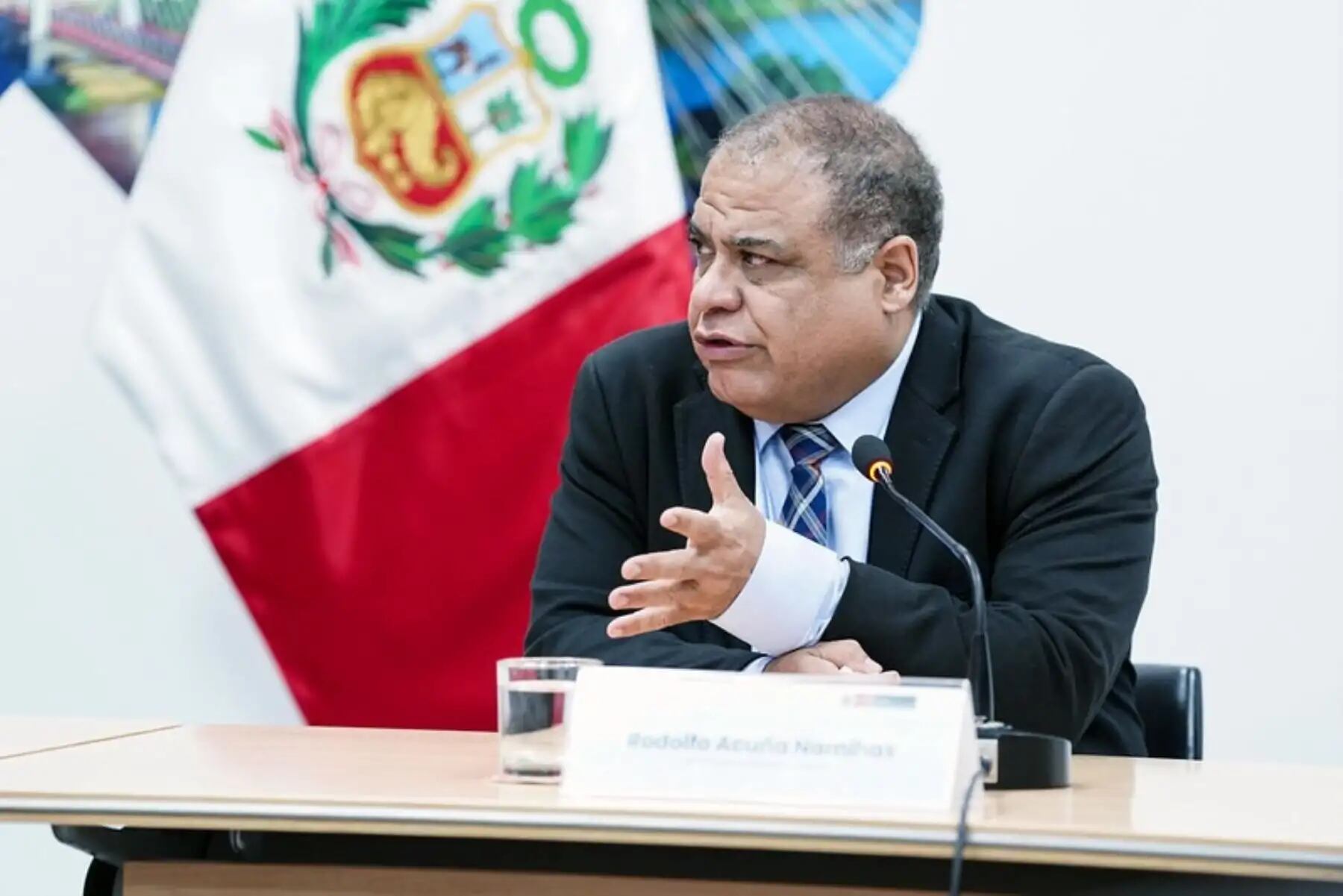 El ministro Acuña añadió que parte del presupuesto adicional servirá para combatir la inseguridad ciudadana con la compra de equipamentos. Foto: Andina