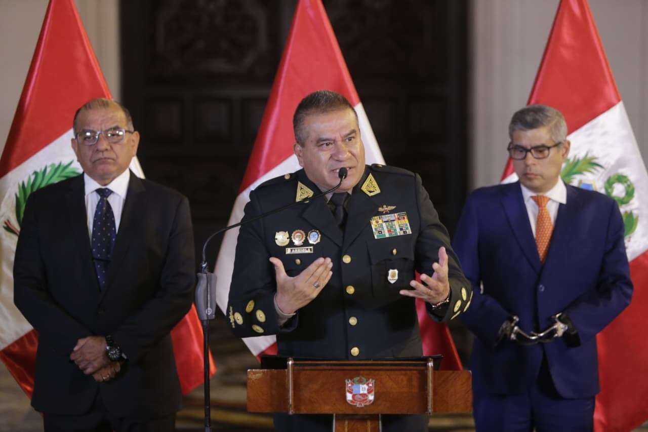 La salida de Óscar Arriola y el relevo en la conducción de la PNP generó diversas reacciones entre parlamentarios y exautoridades. (Foto: César Bueno @photo.gec)