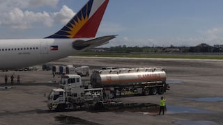 Crisis del petróleo: surgen indicios de acaparamiento de combustible de aviación en Asia