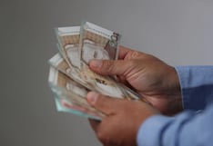 Alza de sueldo mínimo entra al debate electoral: las dos caras de la moneda