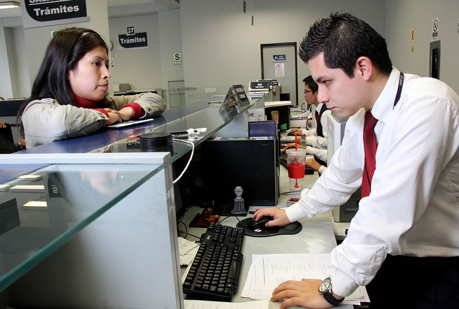 La nivelación remunerativa se implementaría dentro de un plazo máximo de cinco años. (Foto: Andina)