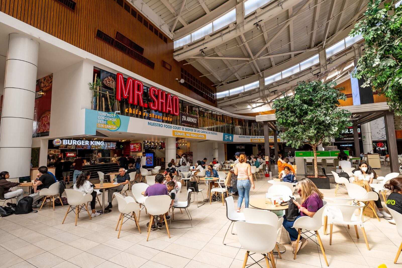 Entretenimiento y restaurantes son categorías que tampoco pasarán desapercibidas en el Día del Padre.