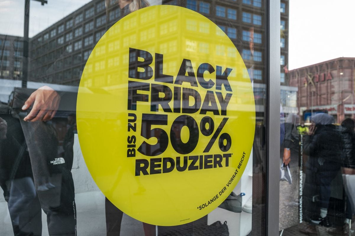 El Black Friday inaugura la temporada de compras navideñas con significativas rebajas en muchas tiendas minoristas y grandes almacenes (Foto: John Macdougall / AFP)