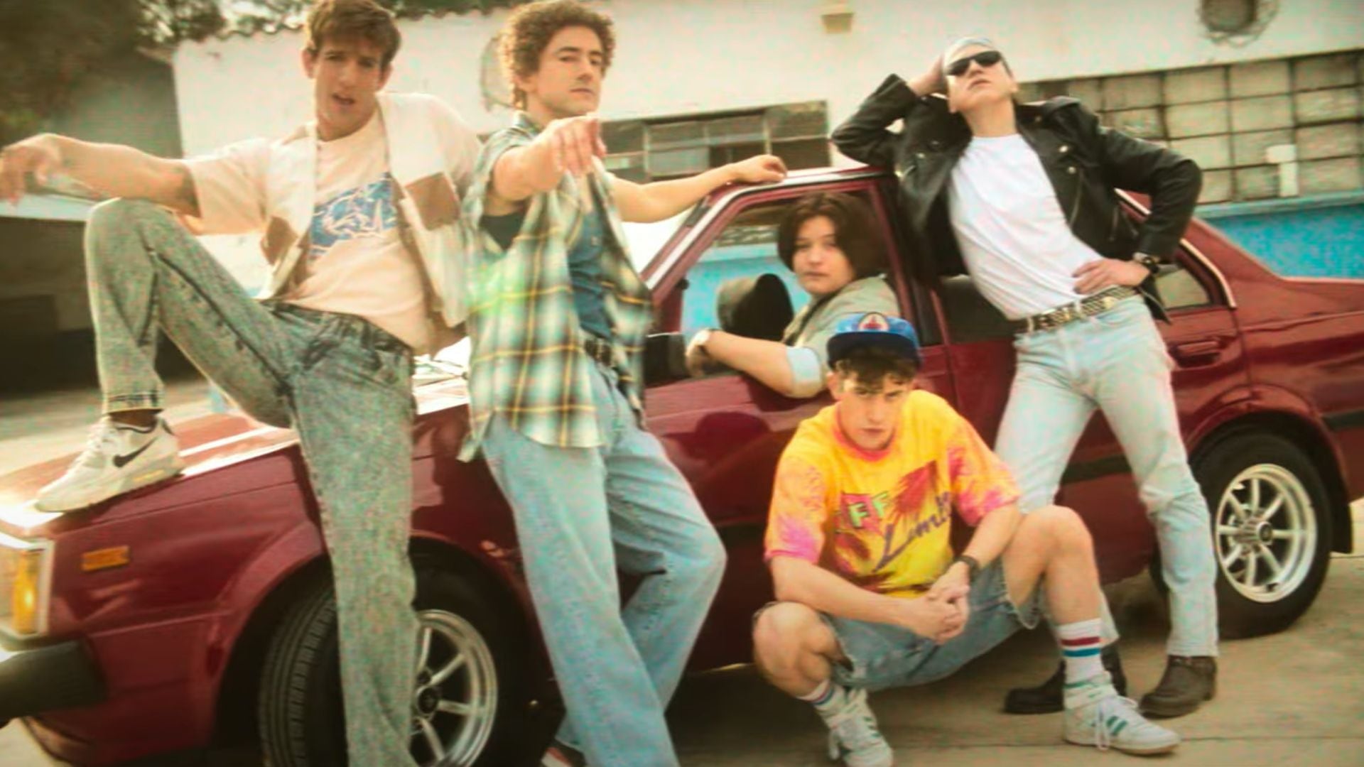 En la película "Technoboys", la 'boy band' liderada por Alan (Luis Gerardo Méndez) era la más exitosa de México en los años 90 (Foto: Netflix)