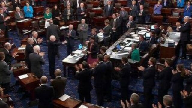 Senado de EE.UU. vuelve a rechazar derogación Obamacare, republicanos buscan nuevo proyecto
