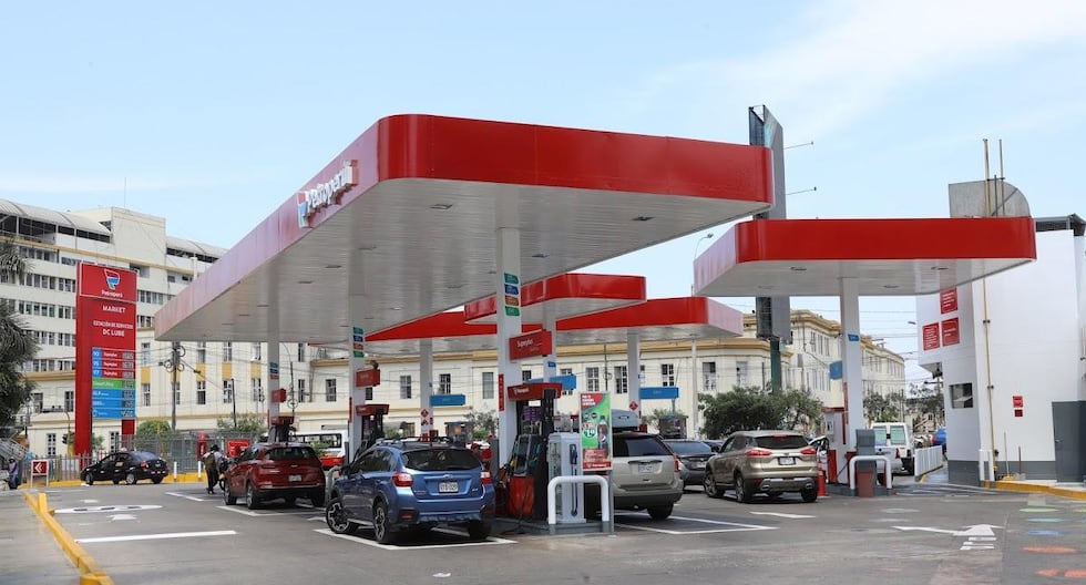 Precios de combustibles en Perú suben tras ajustes internacionales