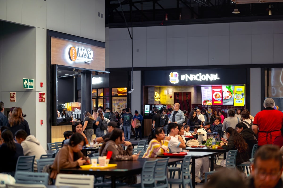 Nueva plaza gastronómica de Megaplaza Independencia. (Foto: Parque Arauco)