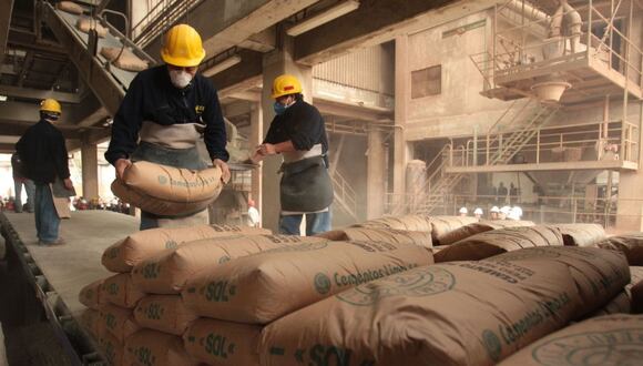 En la planta Condorcocha, situada en Tarma (Junín), Unacem fabrica clinker, cemento y cal.