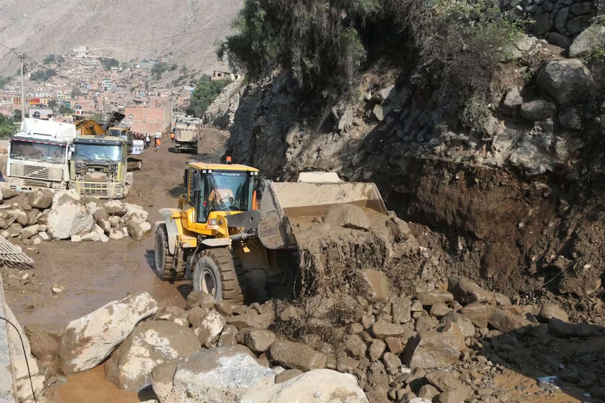 Senamhi actualiza análisis del sistema atmosférico a DANA Bertha. Actualmente se encuentra sobre el océano Pacífico y su desplazamiento generará cambios en las condiciones del tiempo. Foto: GEC.