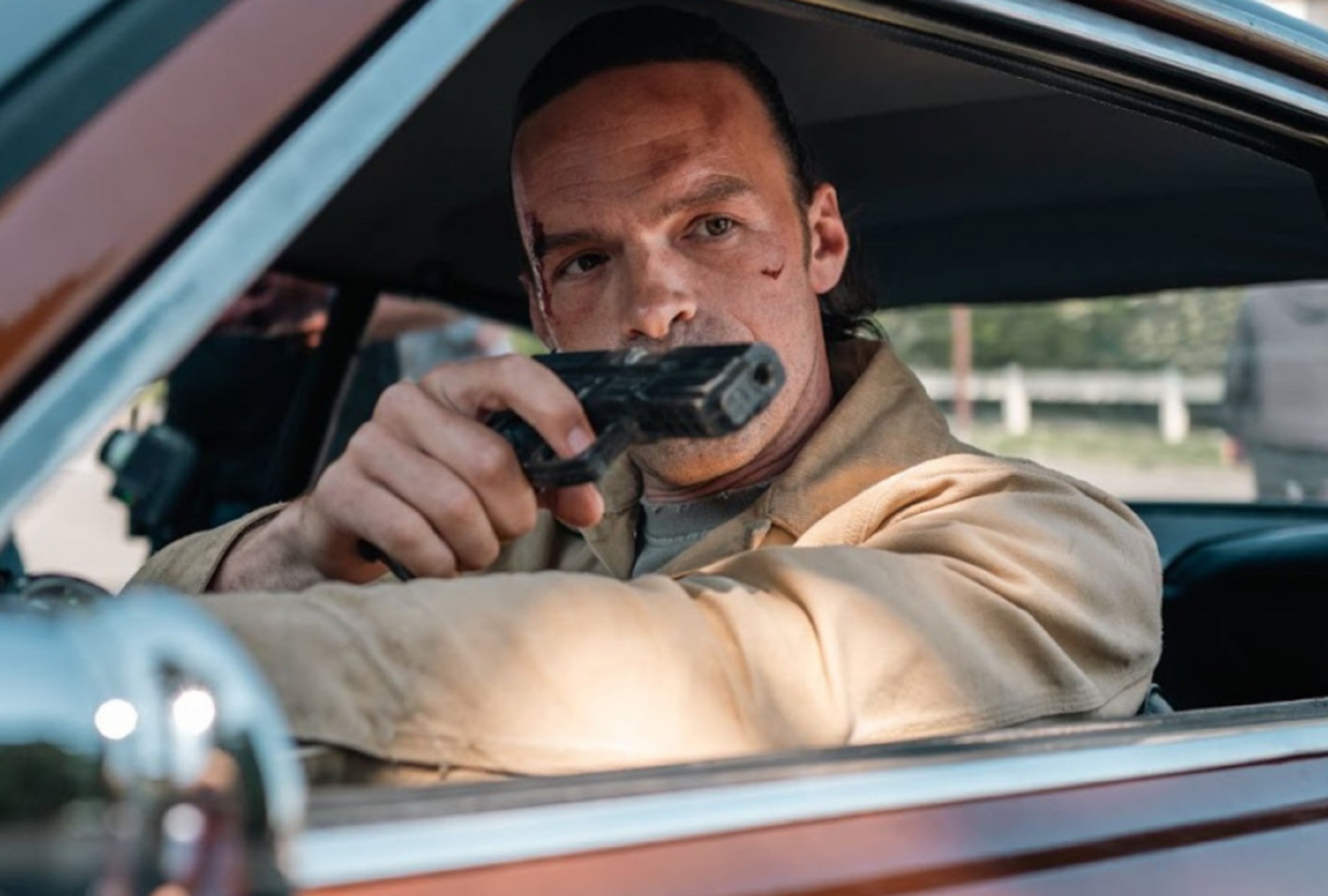 Alban Lenoir da vida a Gabriel Stenne, comandante de la IGPN (Inspección General de la Policía Nacional), en la película francesa "Los huérfanos" (Foto: Netflix)