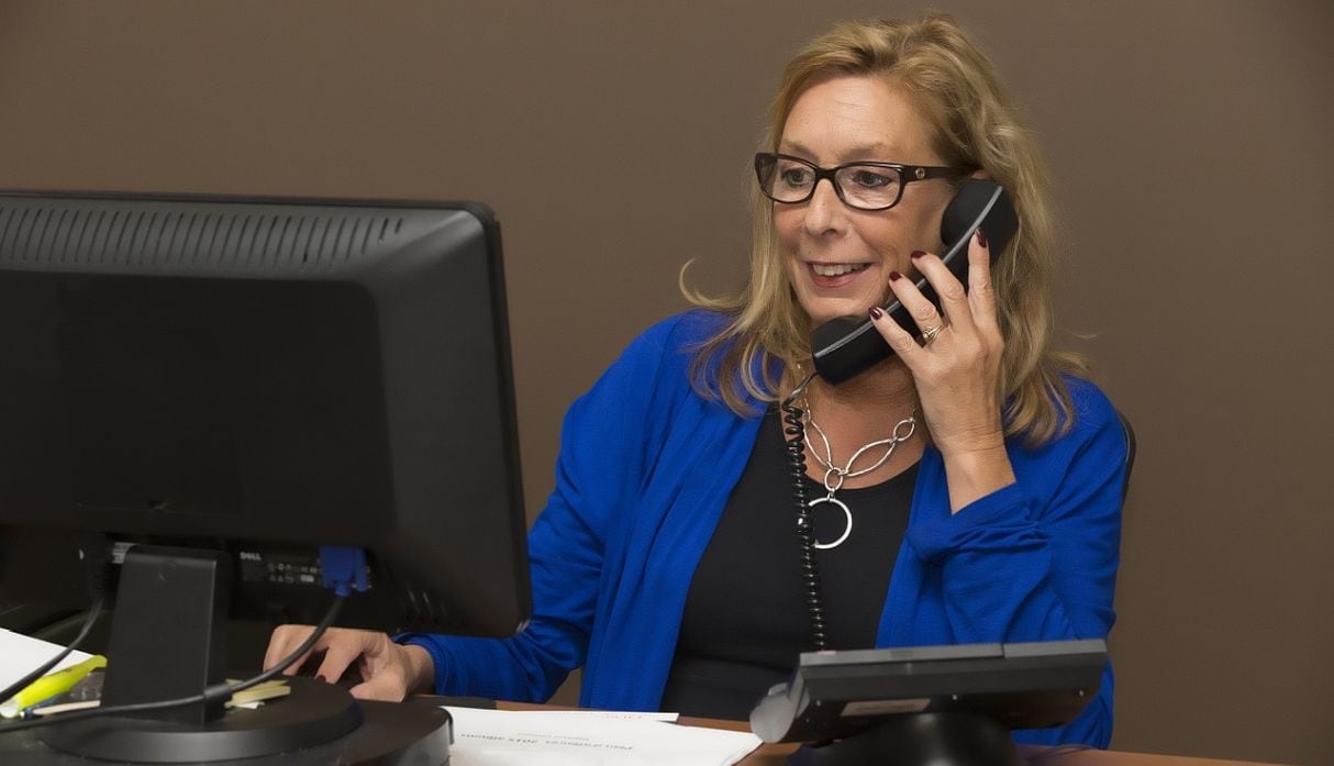 La rapidez de respuesta y el trato inicial se encuentran entre los factores más valorados al evaluar un servicio. (Foto: Pixabay)