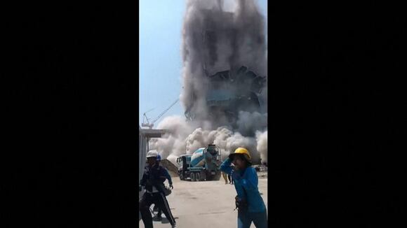 Edificio se derrumba en Tailandia por terremoto