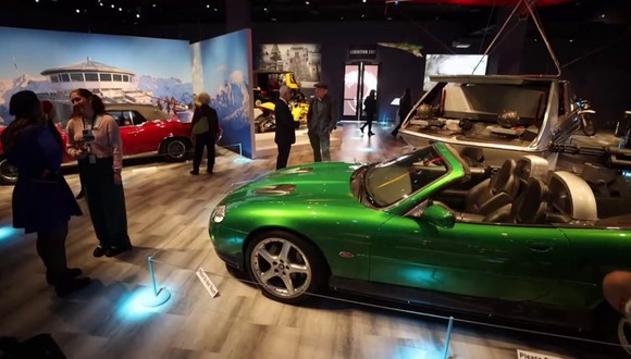 Museo del Espía de Washington expone los vehículos del universo James Bond