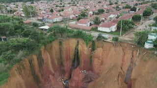 Brasil: Enormes agujeros ‘devoran’ calles y casas de ciudad amazónica