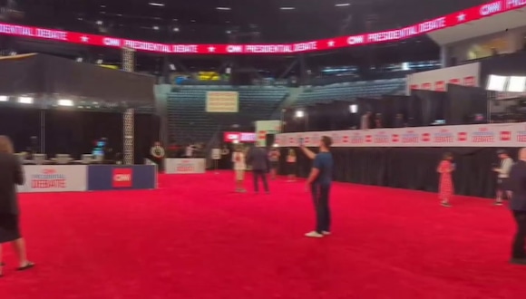 El Hank McCamish Pavilion se prepara para recibir a la prensa en el debate presidencial de EE.UU.